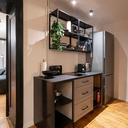 Helle Ferienwohnungen Am Mehringdamm - Stylisch Und Zentral Berlín Exterior foto