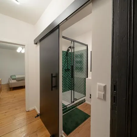 Helle Ferienwohnungen Am Mehringdamm - Stylisch Und Zentral Berlín Exterior foto