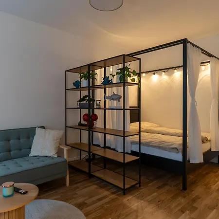 Helle Ferienwohnungen Am Mehringdamm - Stylisch Und Zentral Berlín Exterior foto